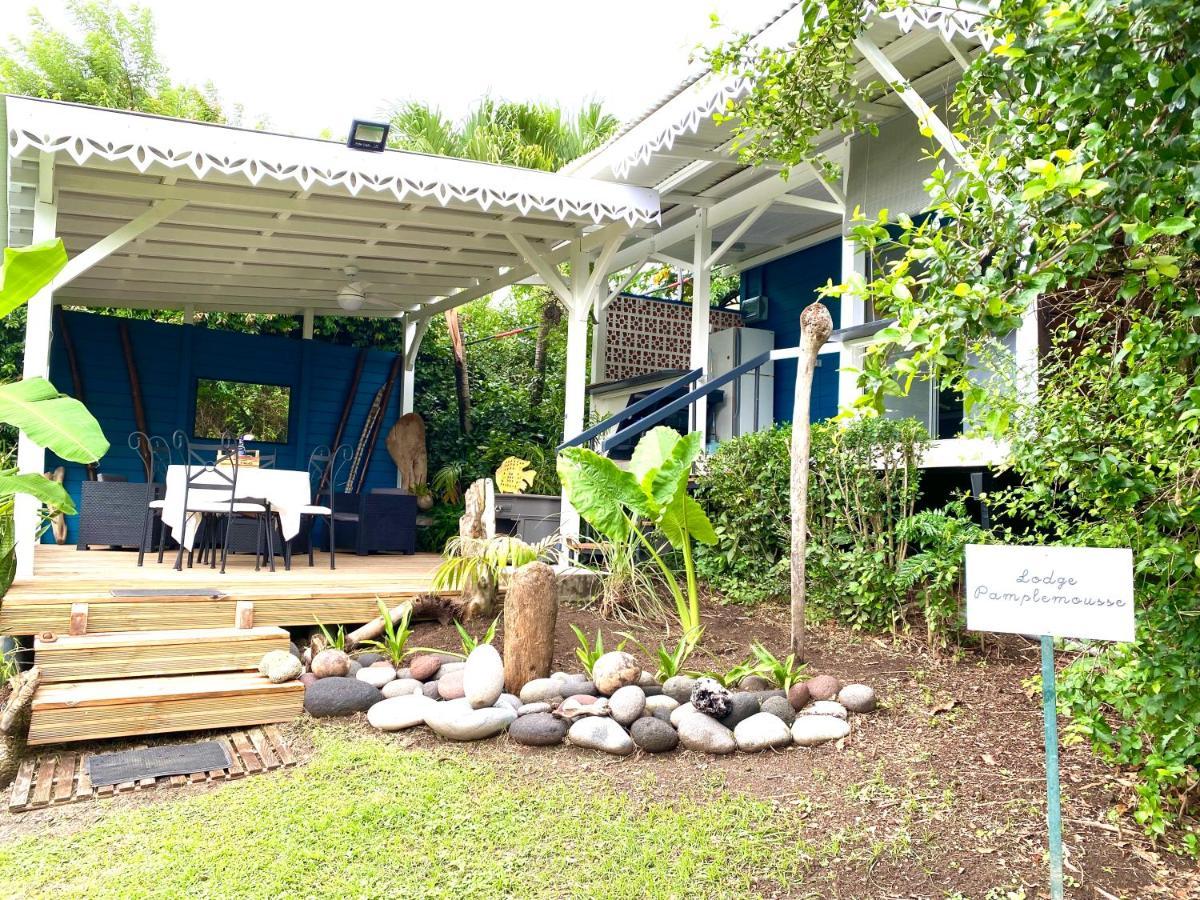 Lodge Pamplemousse Avec Piscine Privative , Dans Parc Calme A 500 M Plage Le Carbet Exterior photo