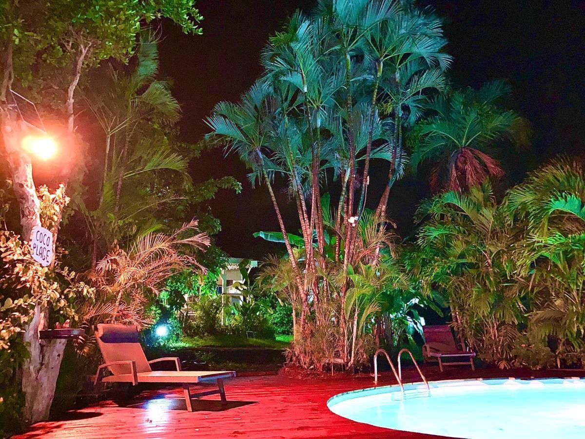 Lodge Pamplemousse Avec Piscine Privative , Dans Parc Calme A 500 M Plage Le Carbet Exterior photo