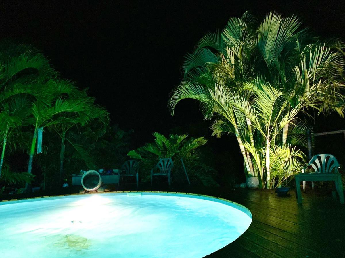 Lodge Pamplemousse Avec Piscine Privative , Dans Parc Calme A 500 M Plage Le Carbet Exterior photo